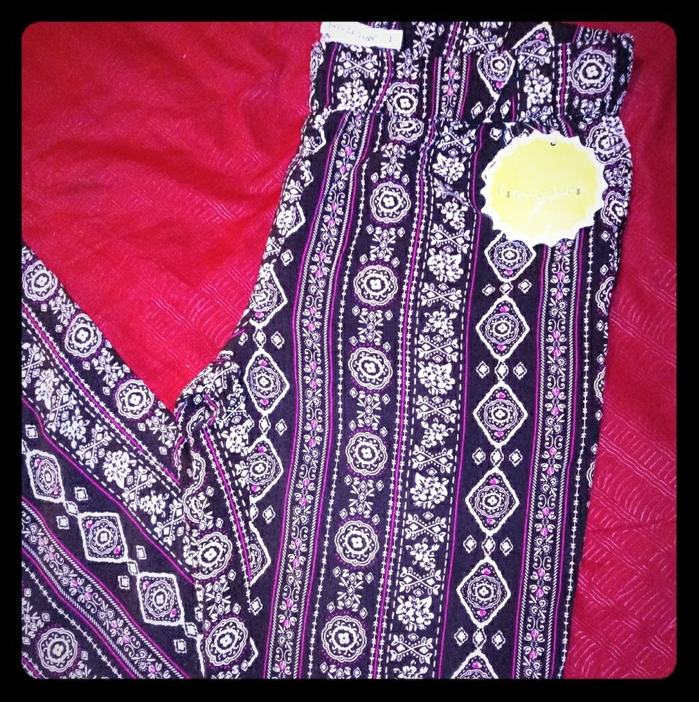 NWT Boho type 100% Rayon pants